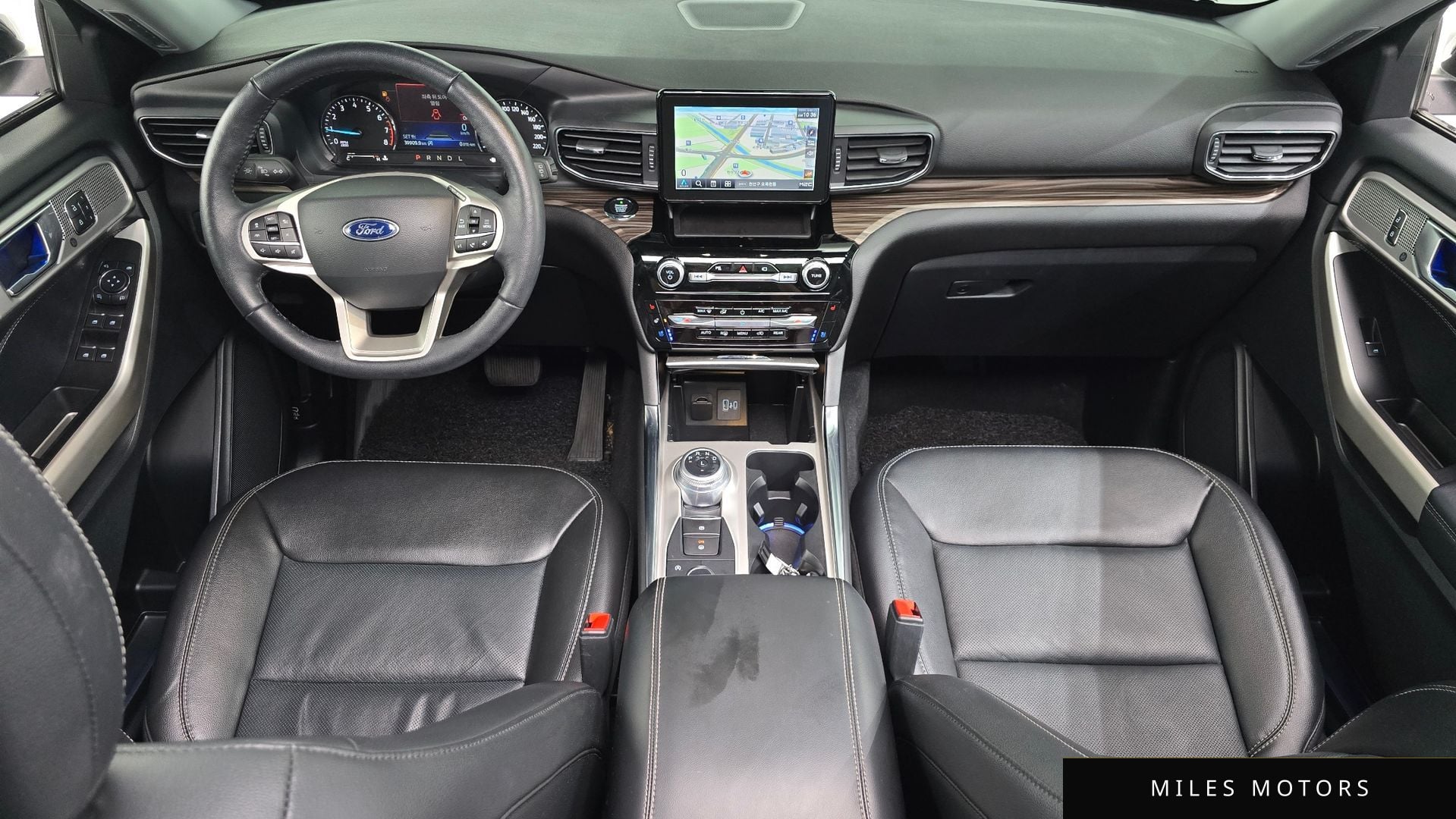 Ford Explorer 2021 — миниатюра 10
