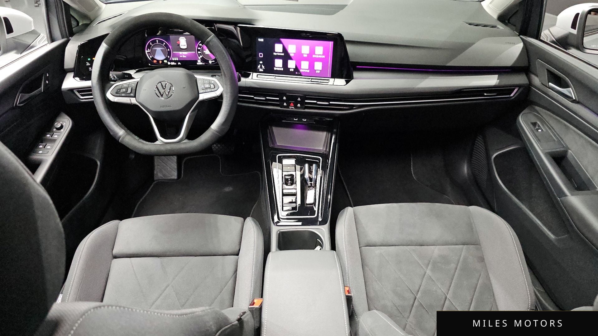 Volkswagen Golf 2024 — миниатюра 7