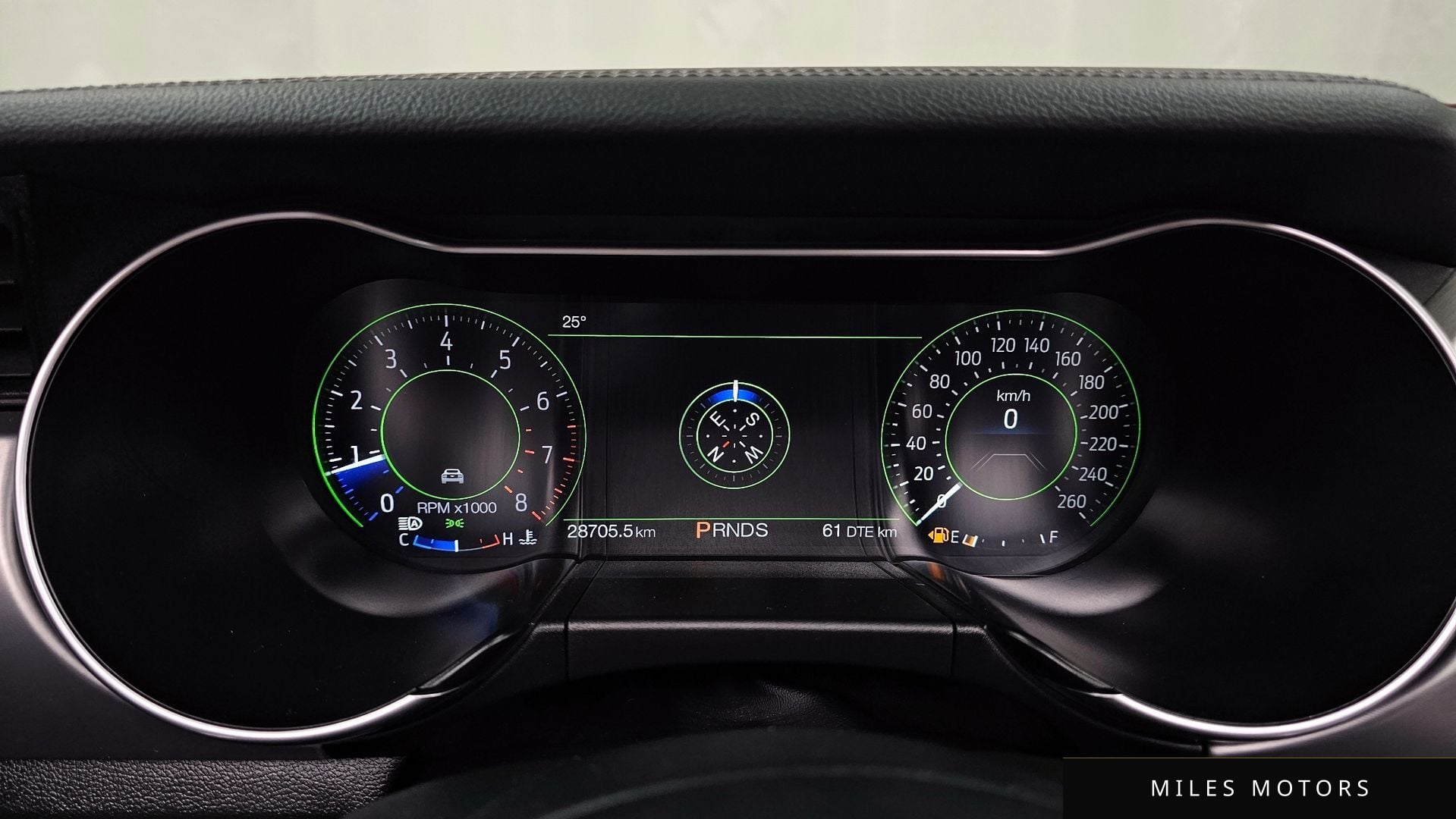 Ford Mustang 2023 — миниатюра 11