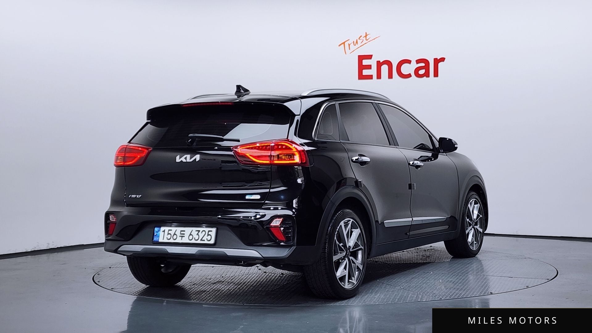 Kia Niro 2022 — фото 1 из 12