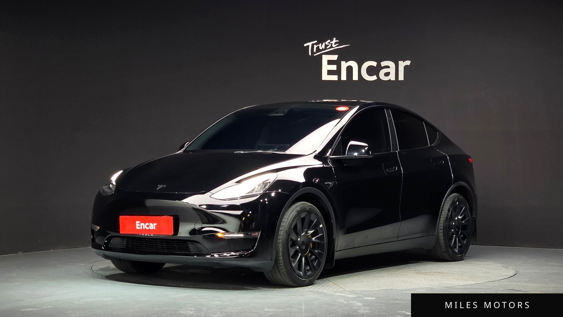 Tesla Model Y 2022 — фото 1 из 12