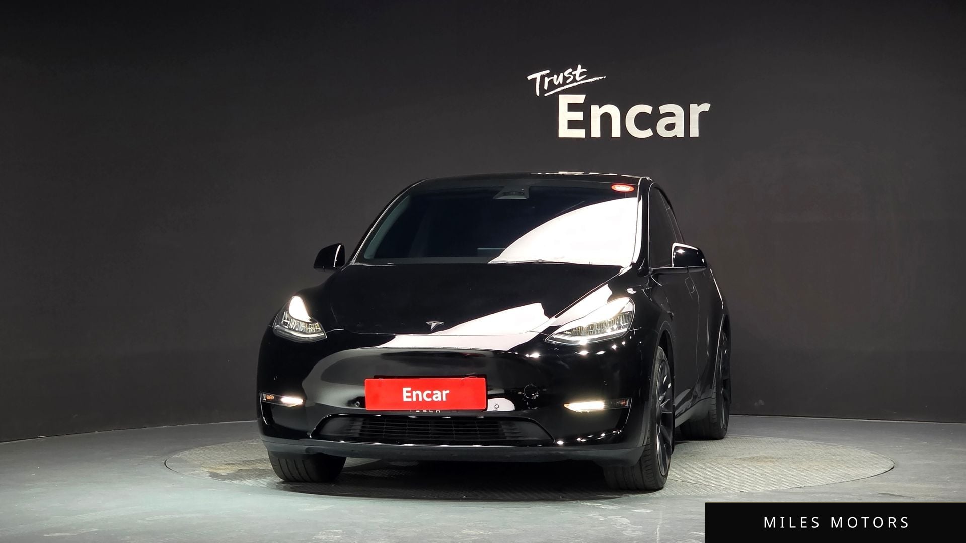 Tesla Model Y 2022 — миниатюра 3