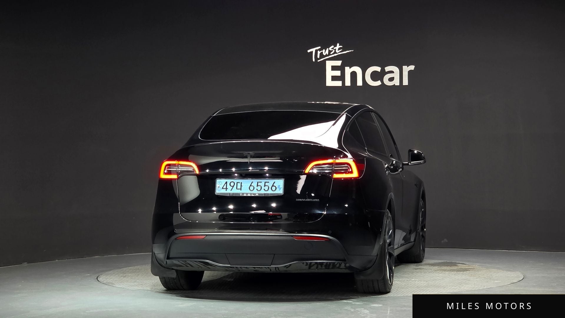 Tesla Model Y 2022 — миниатюра 4