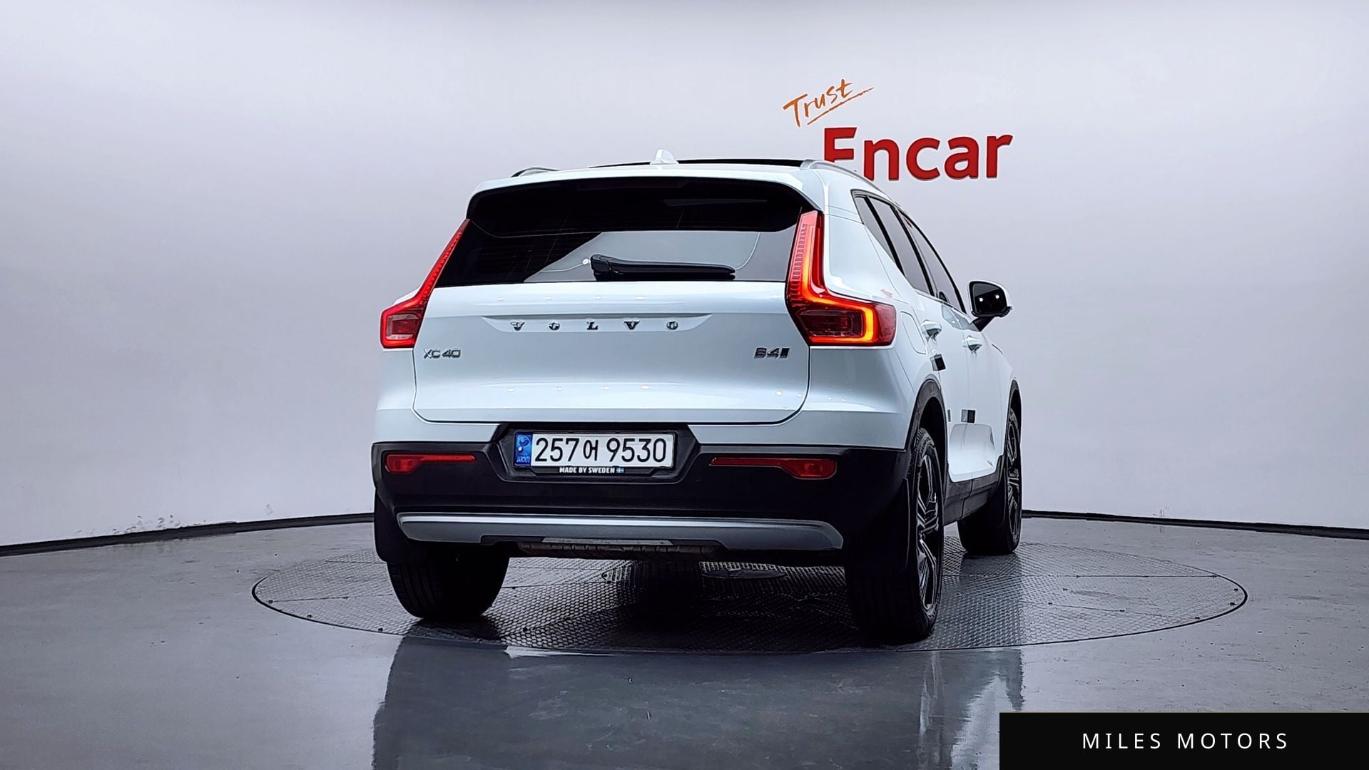 Volvo XC40 2022 — миниатюра 4