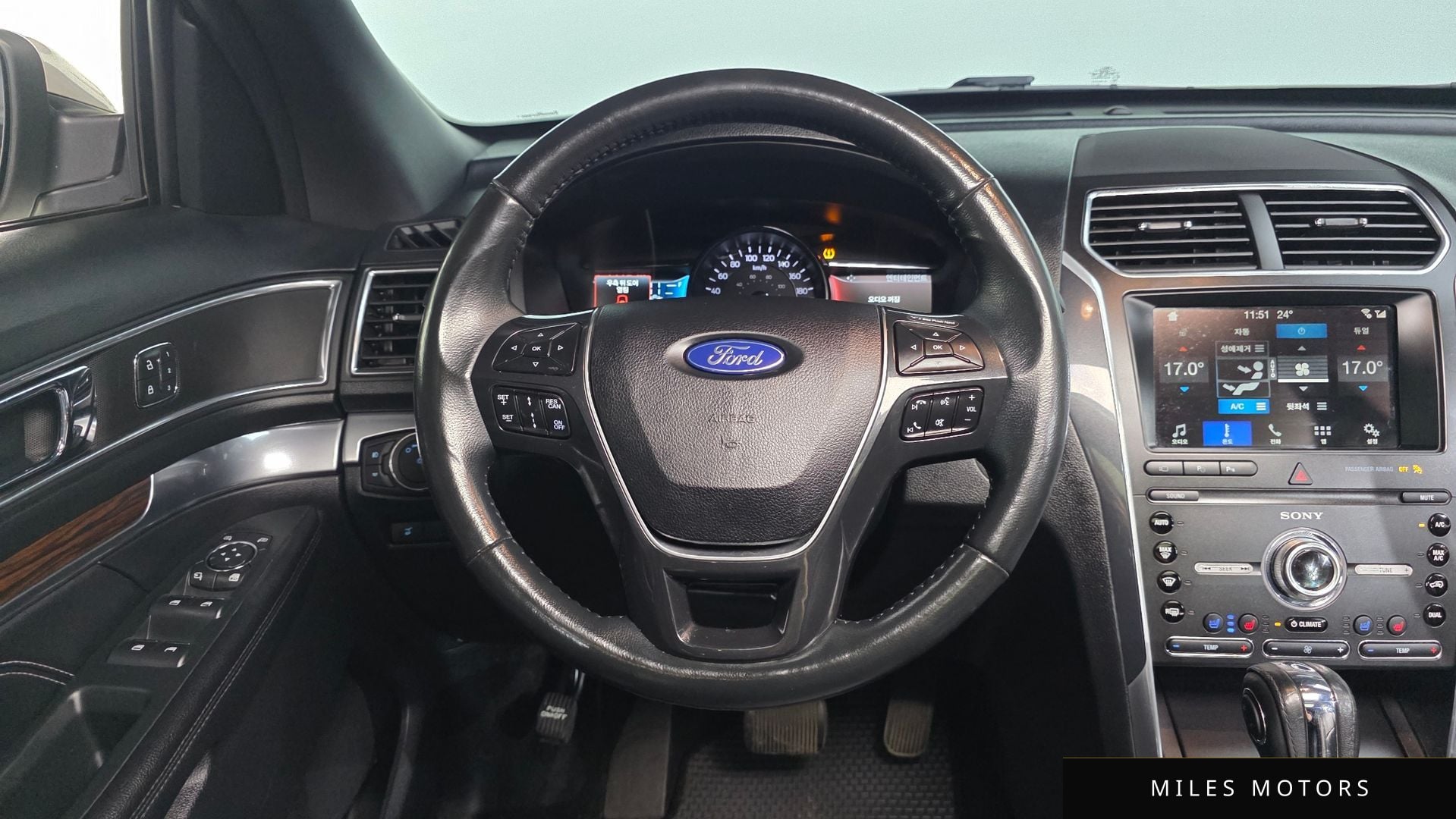 Ford Explorer 2019 — миниатюра 12