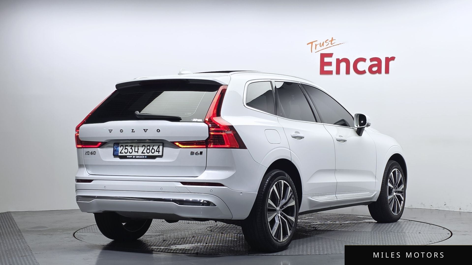 Volvo XC60 2022 — миниатюра 2