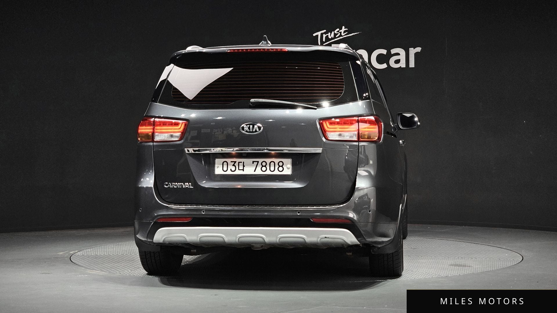 Kia Canival 2016 — миниатюра 4