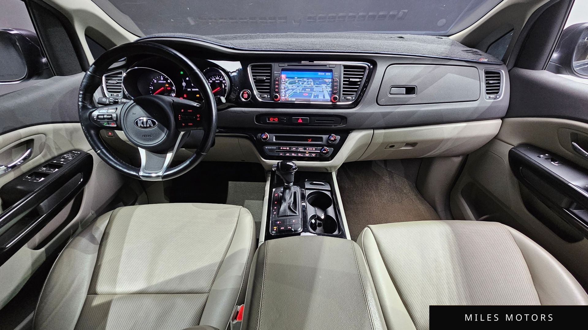 Kia Canival 2016 — миниатюра 10