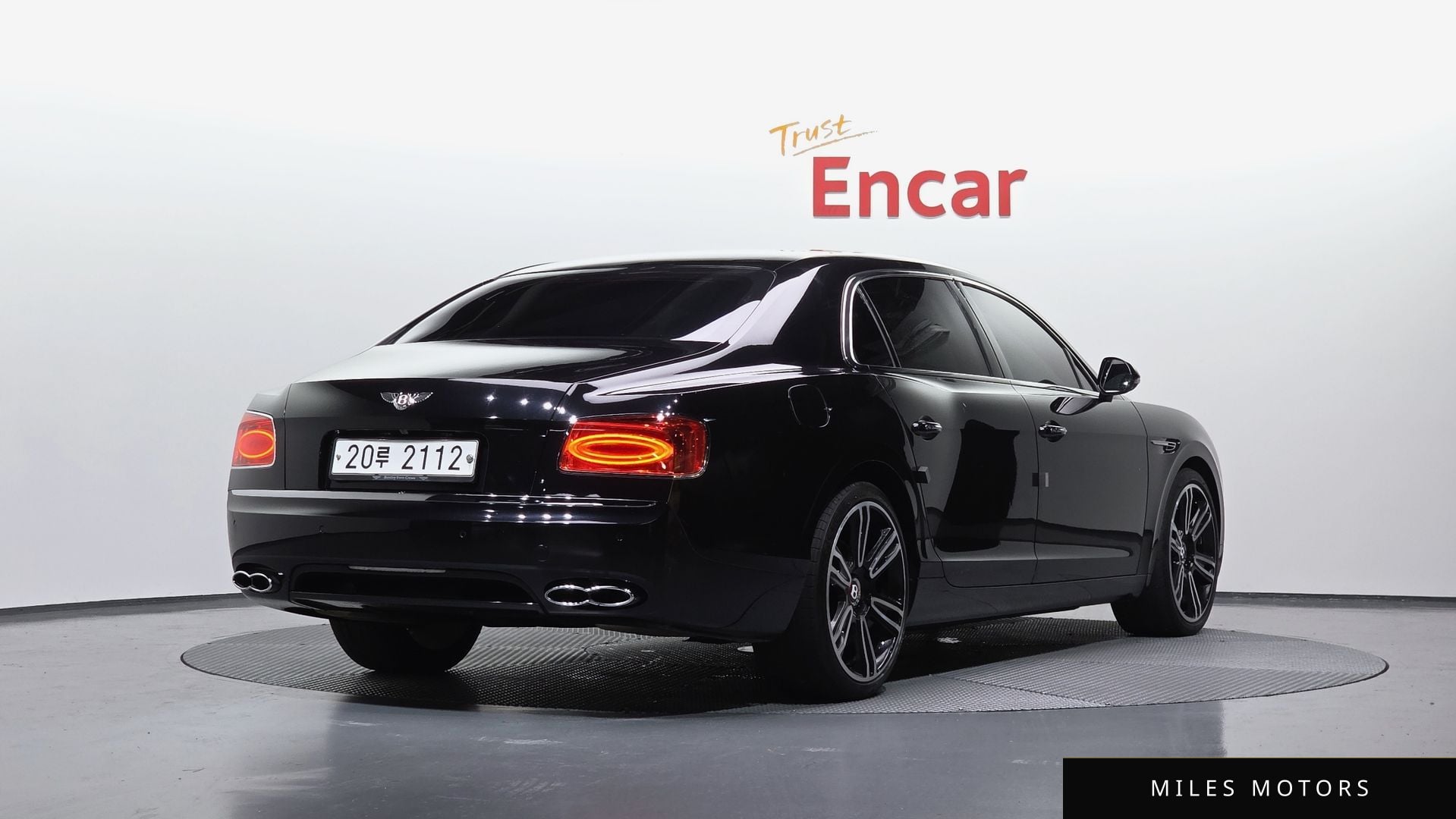 Bentley Flying Spur 2015 — миниатюра 2