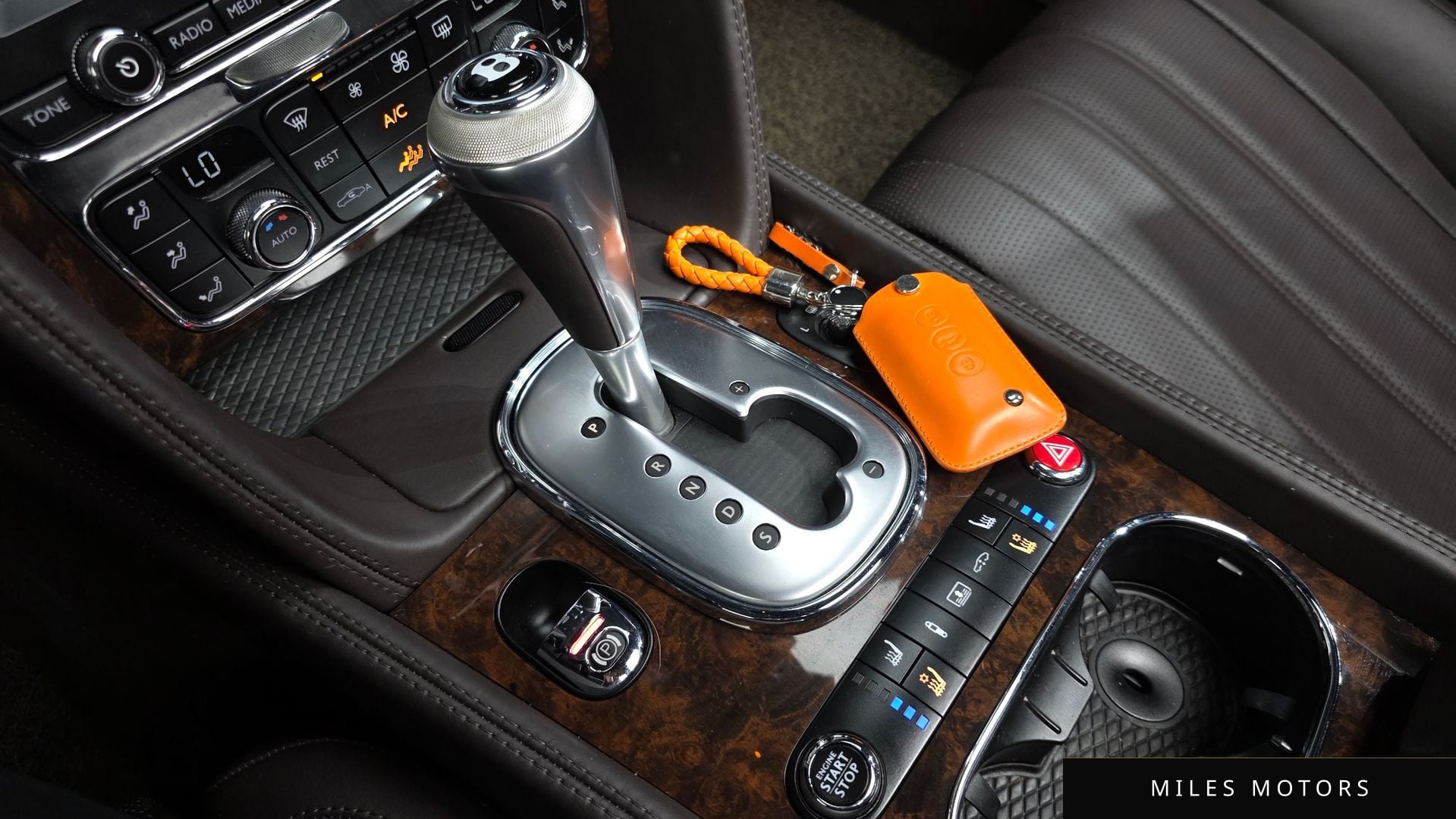 Bentley Flying Spur 2015 — миниатюра 9