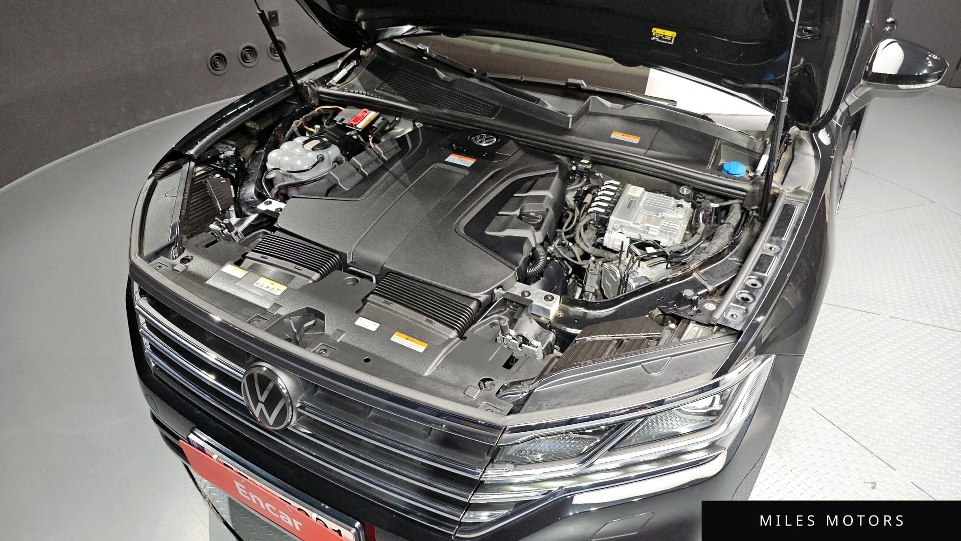 Volkswagen Touareg 2023 — миниатюра 6