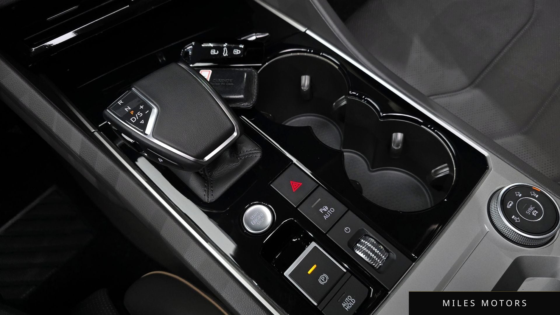 Volkswagen Touareg 2023 — миниатюра 12