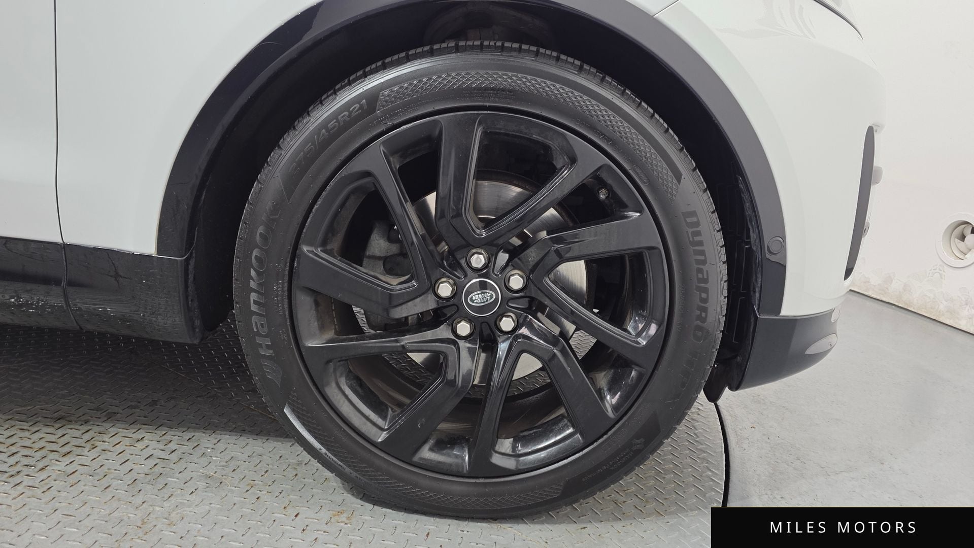 Land Rover Discovery 2017 — миниатюра 7