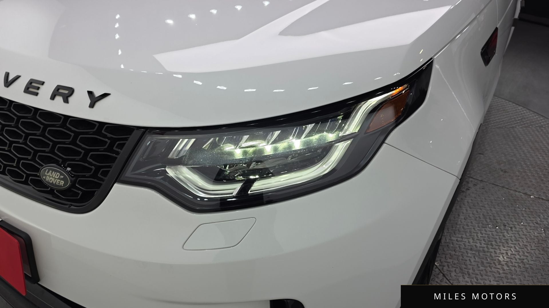 Land Rover Discovery 2017 — миниатюра 8