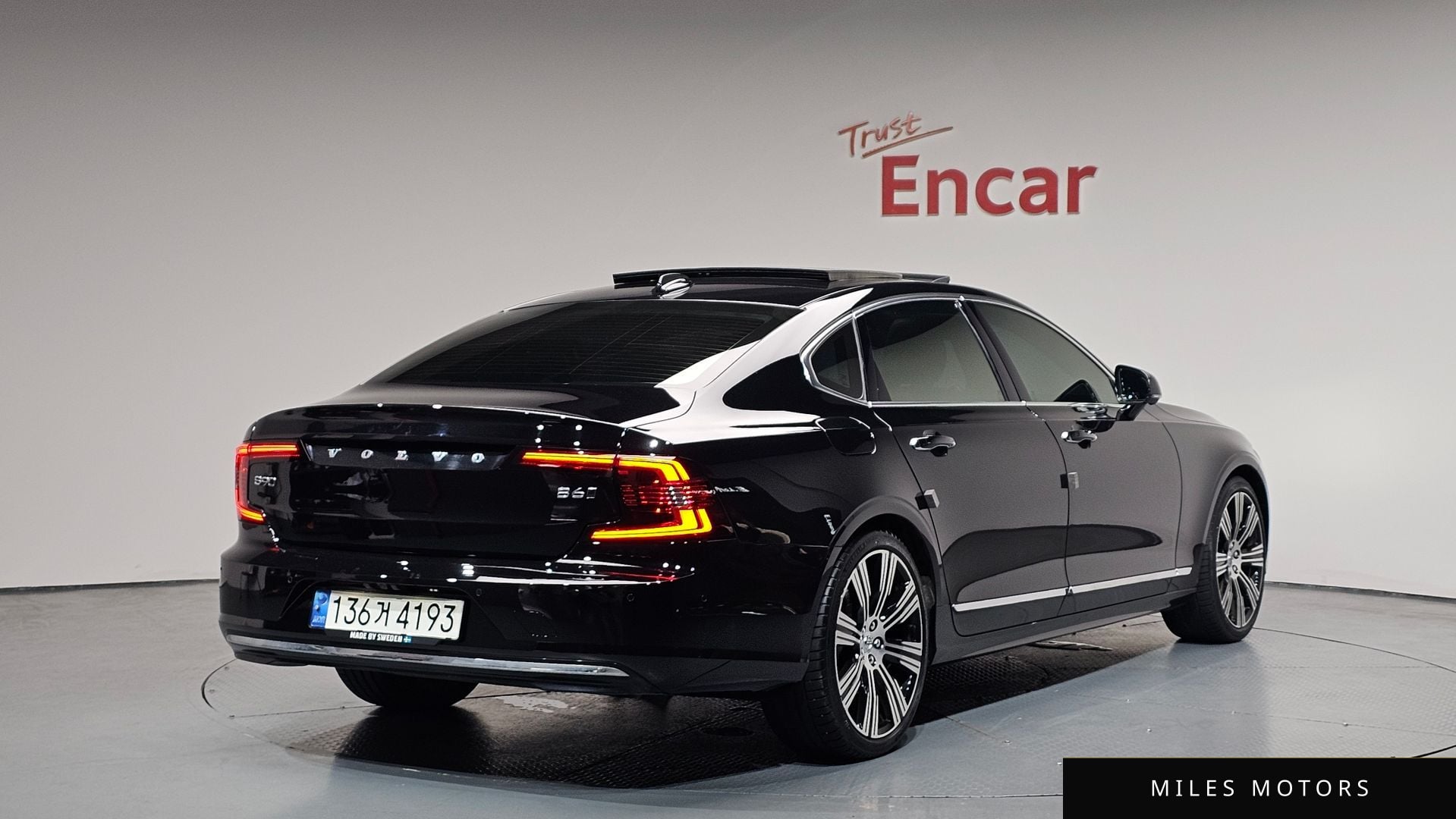 Volvo S90 2021 — фото 1 из 12