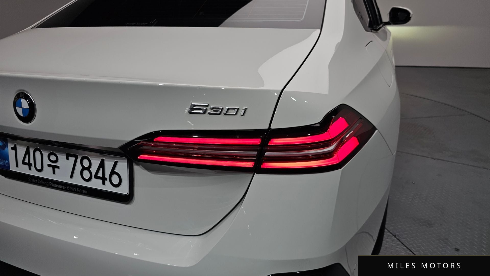 BMW 5 Series (G60) 2025 — миниатюра 8