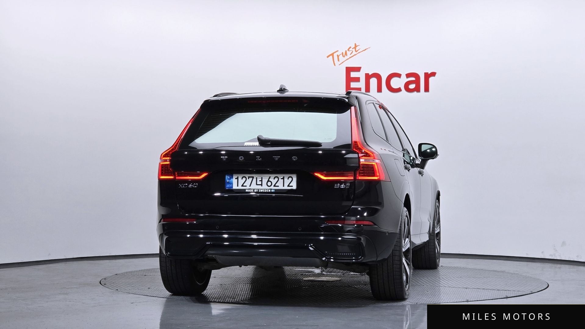 Volvo XC60 2022 — миниатюра 4
