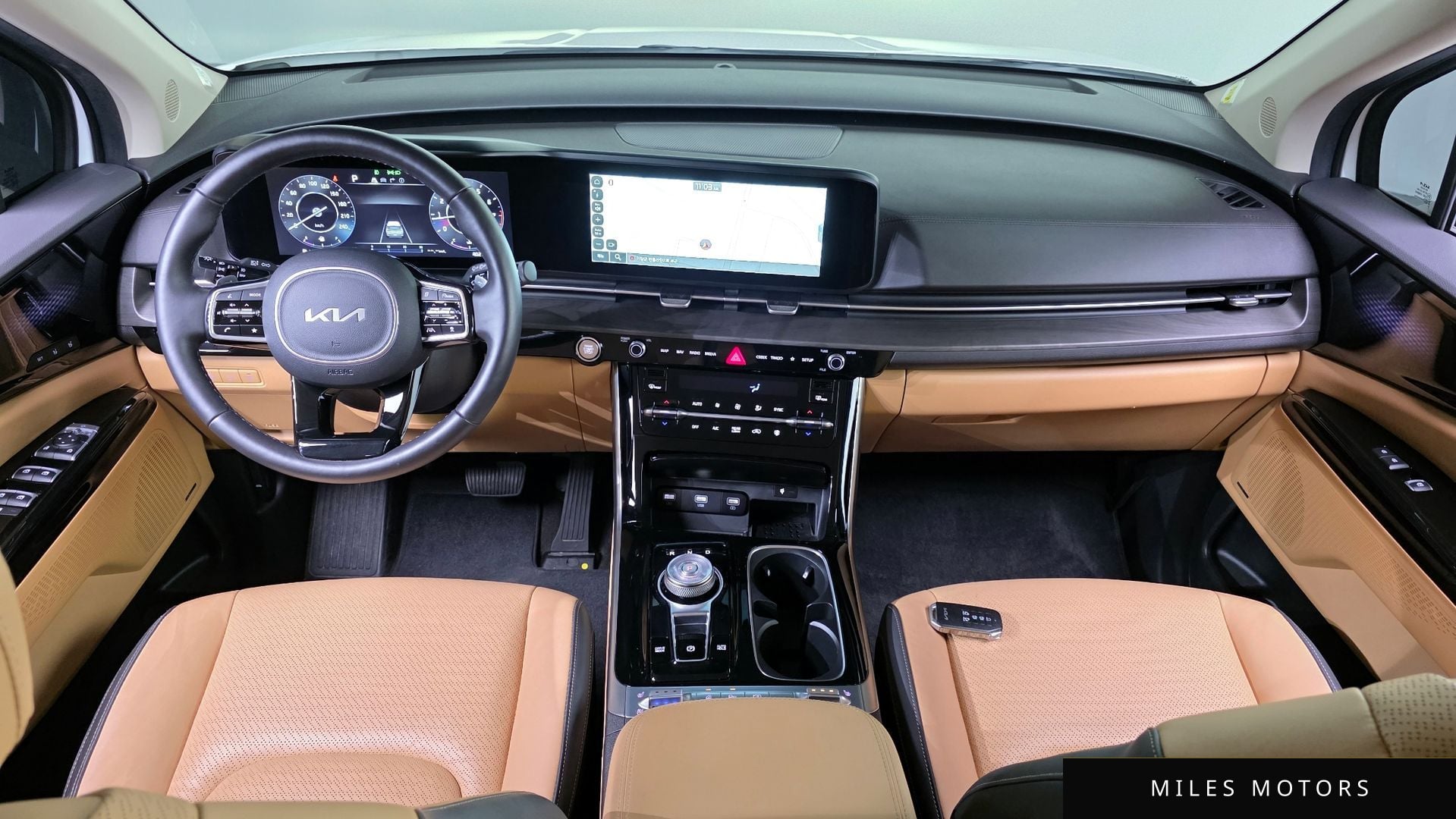 Kia Carnival 2023 — миниатюра 10