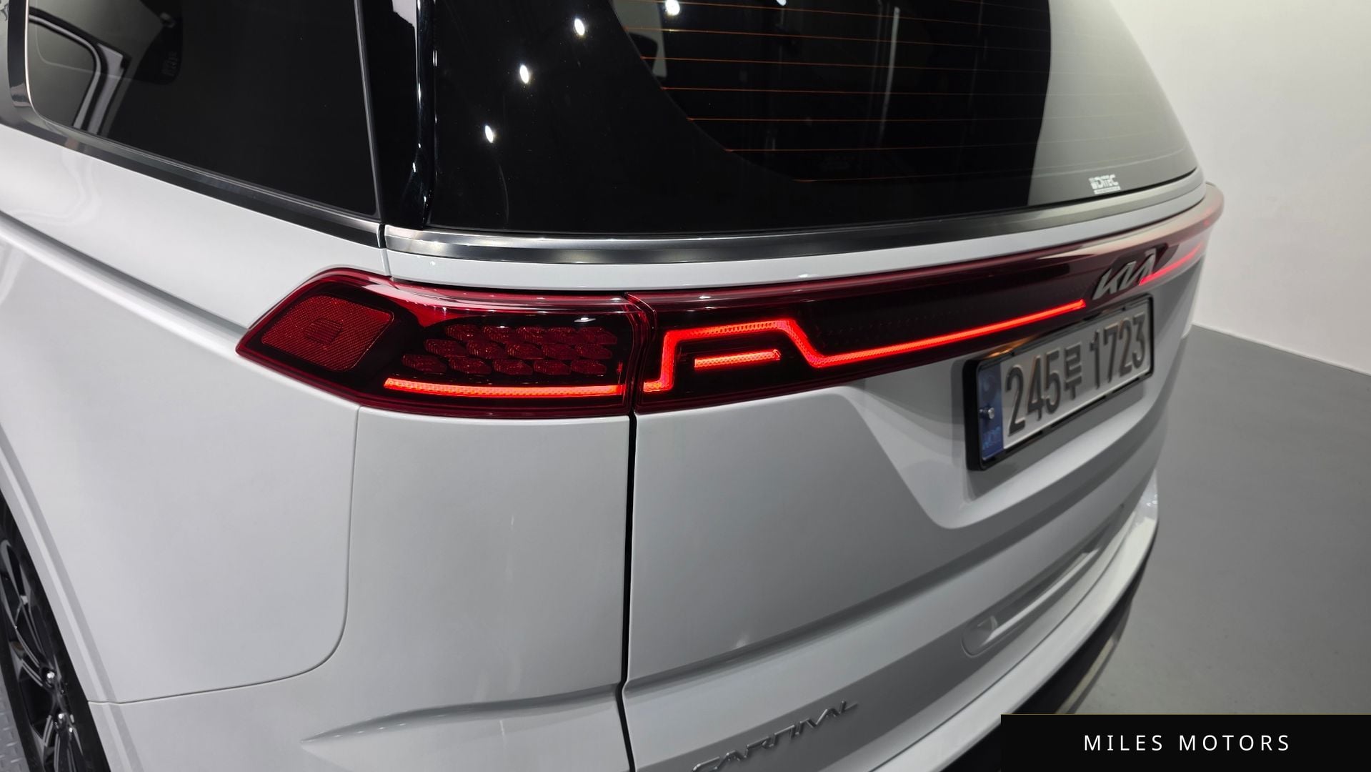 Kia Carnival 2023 — миниатюра 9