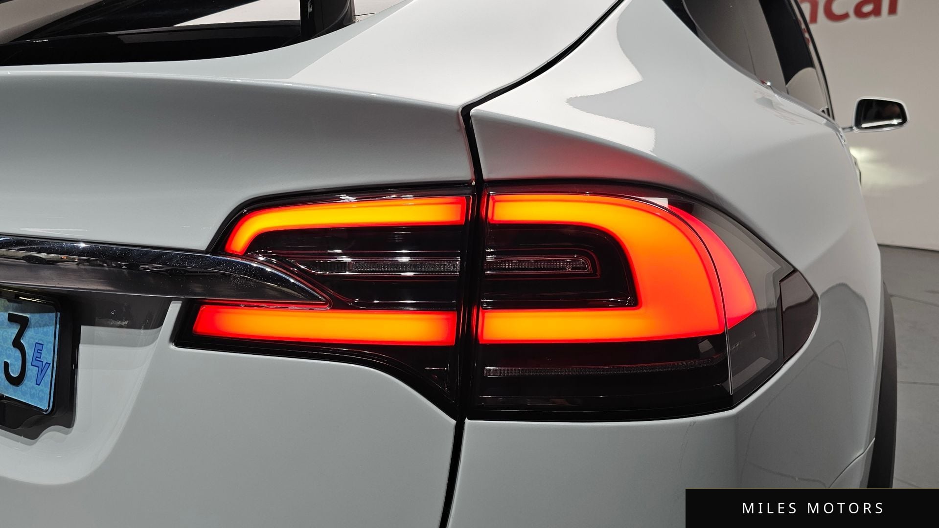 Tesla Model X 2018 — миниатюра 8