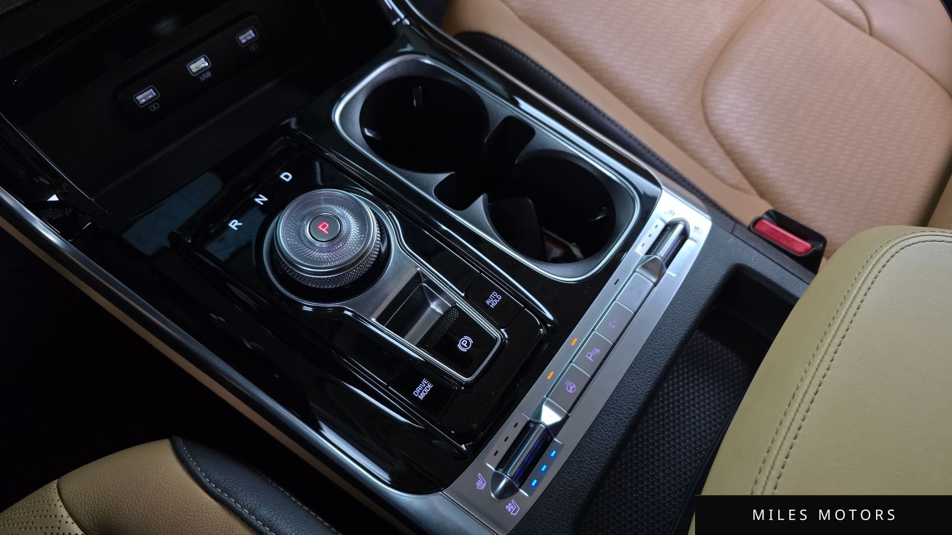 Kia Carnival 2023 — миниатюра 12