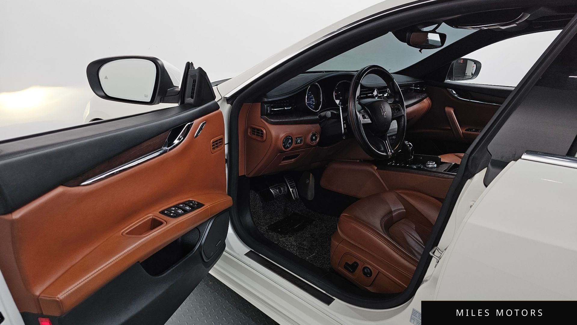 Maserati Quattroporte 2017 — миниатюра 10