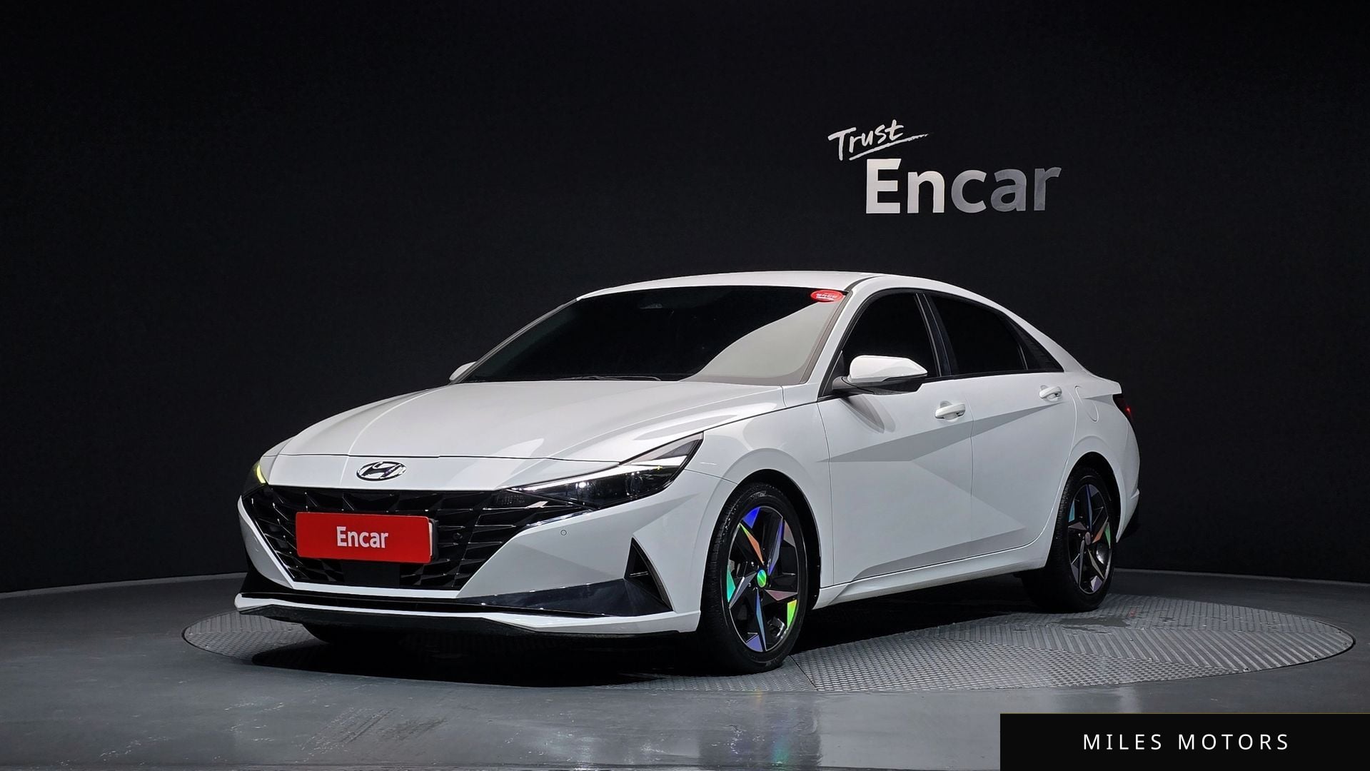 Hyundai AVANTE 2021 — фото 1 из 12