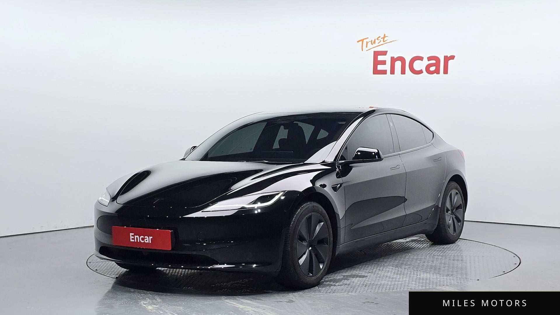 Tesla Model 3 2025 — фото 1 из 12