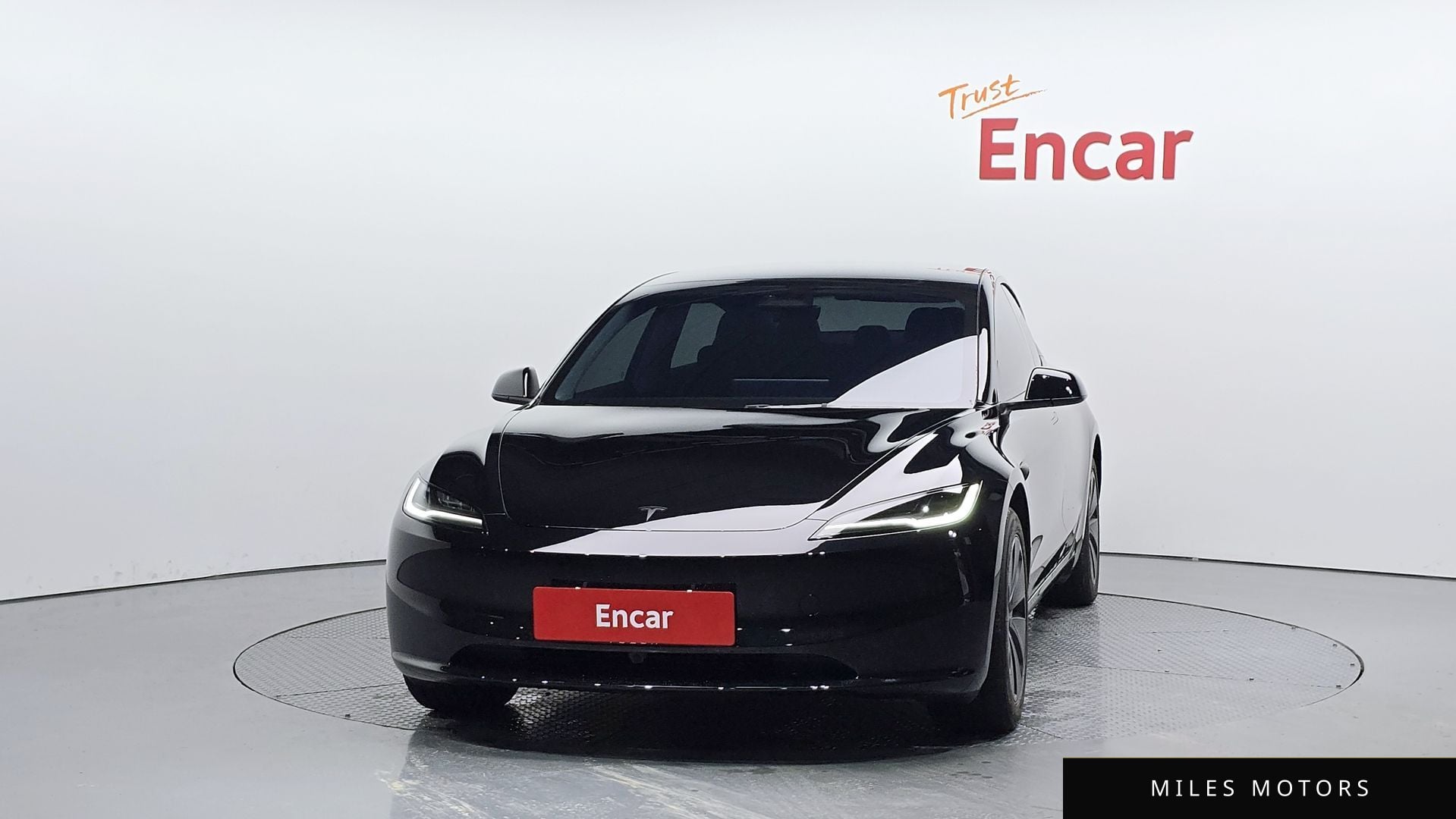 Tesla Model 3 2025 — миниатюра 3