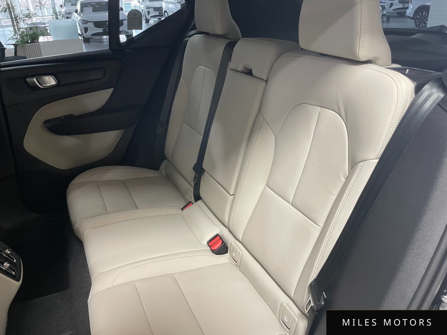Volvo XC40 2026 — миниатюра 11