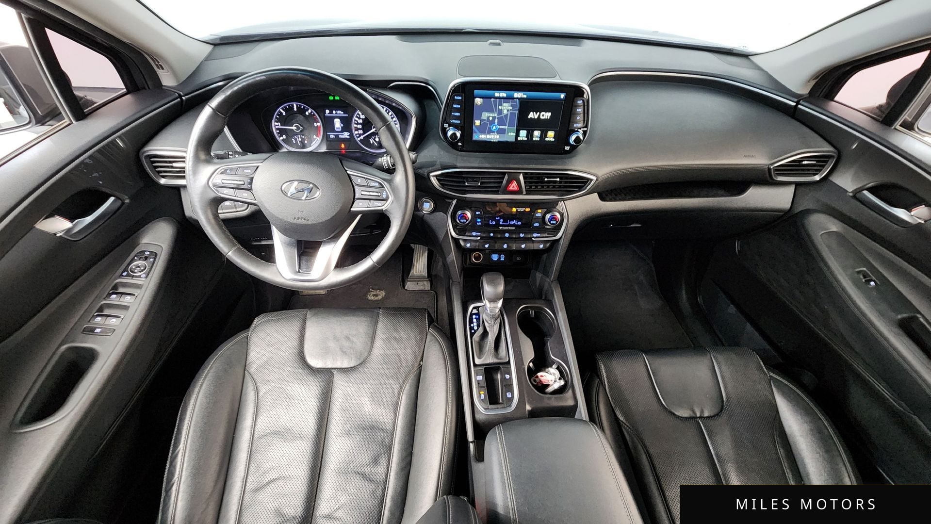 Hyundai Santafe 2019 — миниатюра 10