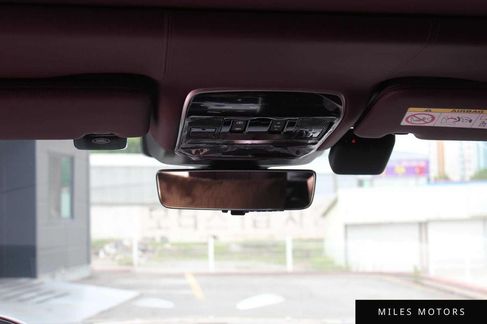 Land Rover Range Rover 2024 — миниатюра 7