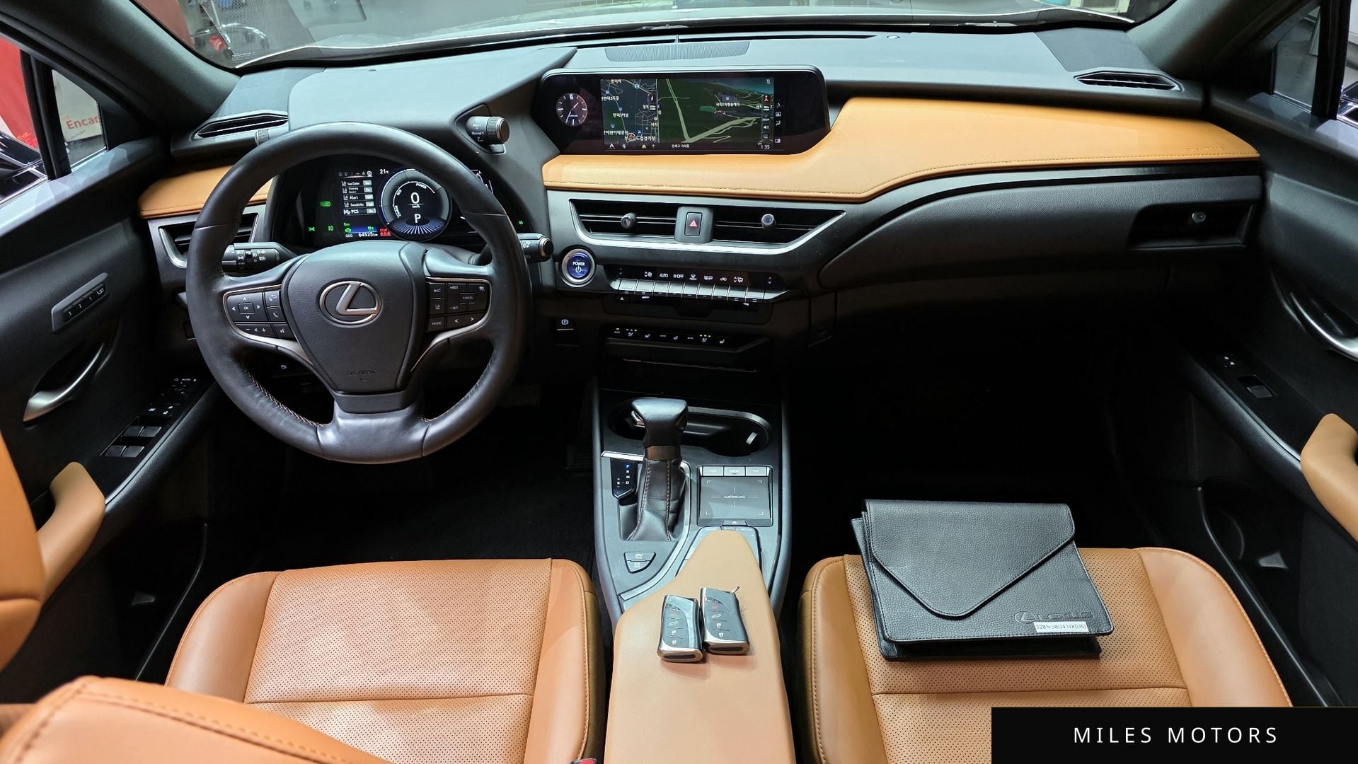 Лексус UX250h 2019 — миниатюра 10