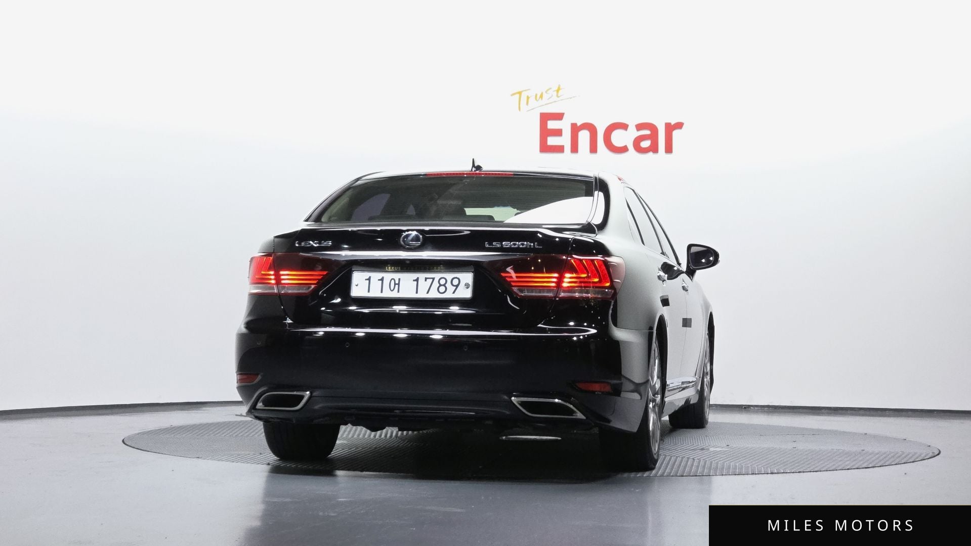 Лексус LS600hL 2015 — миниатюра 4
