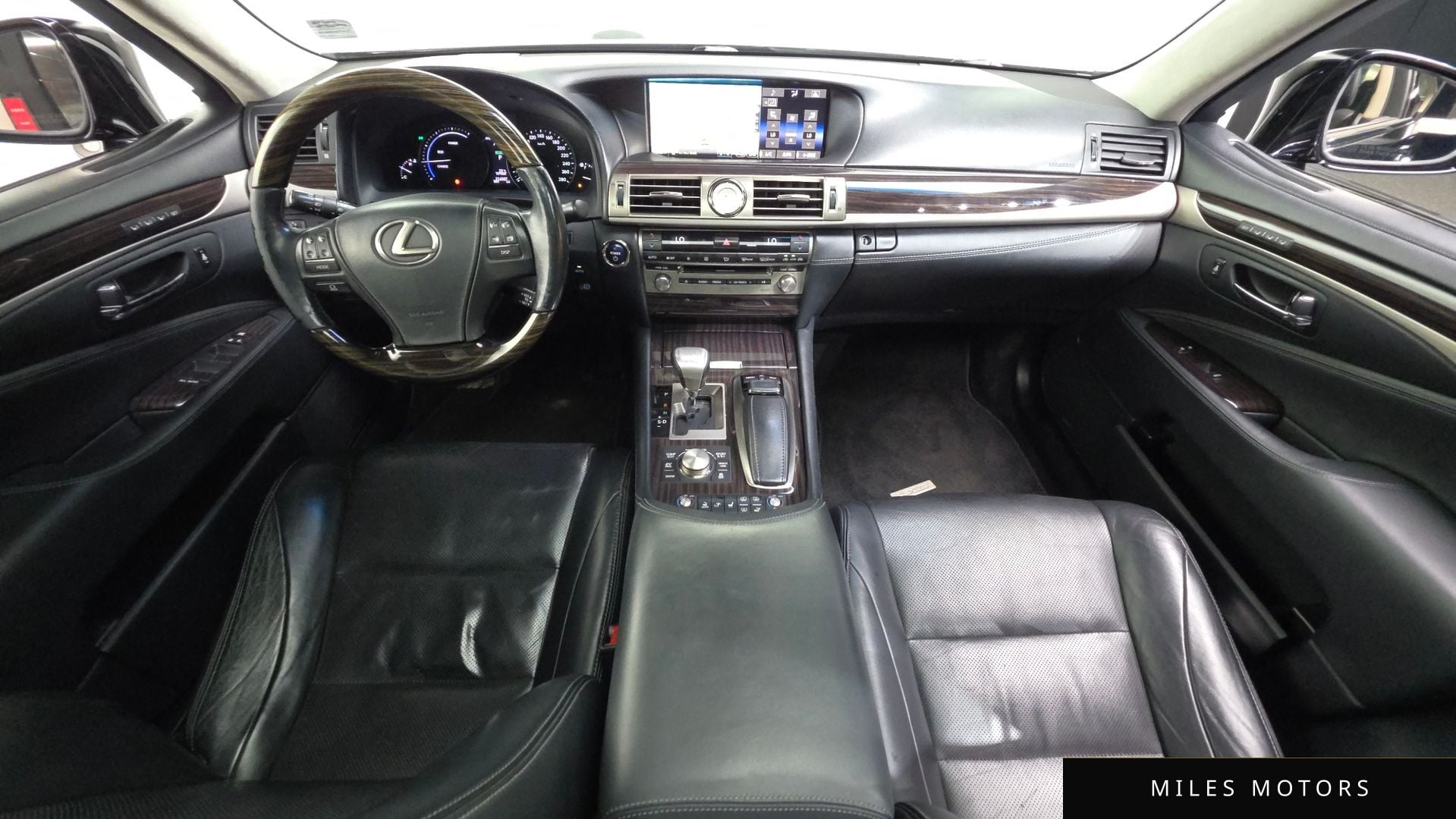 Лексус LS600hL 2015 — миниатюра 7