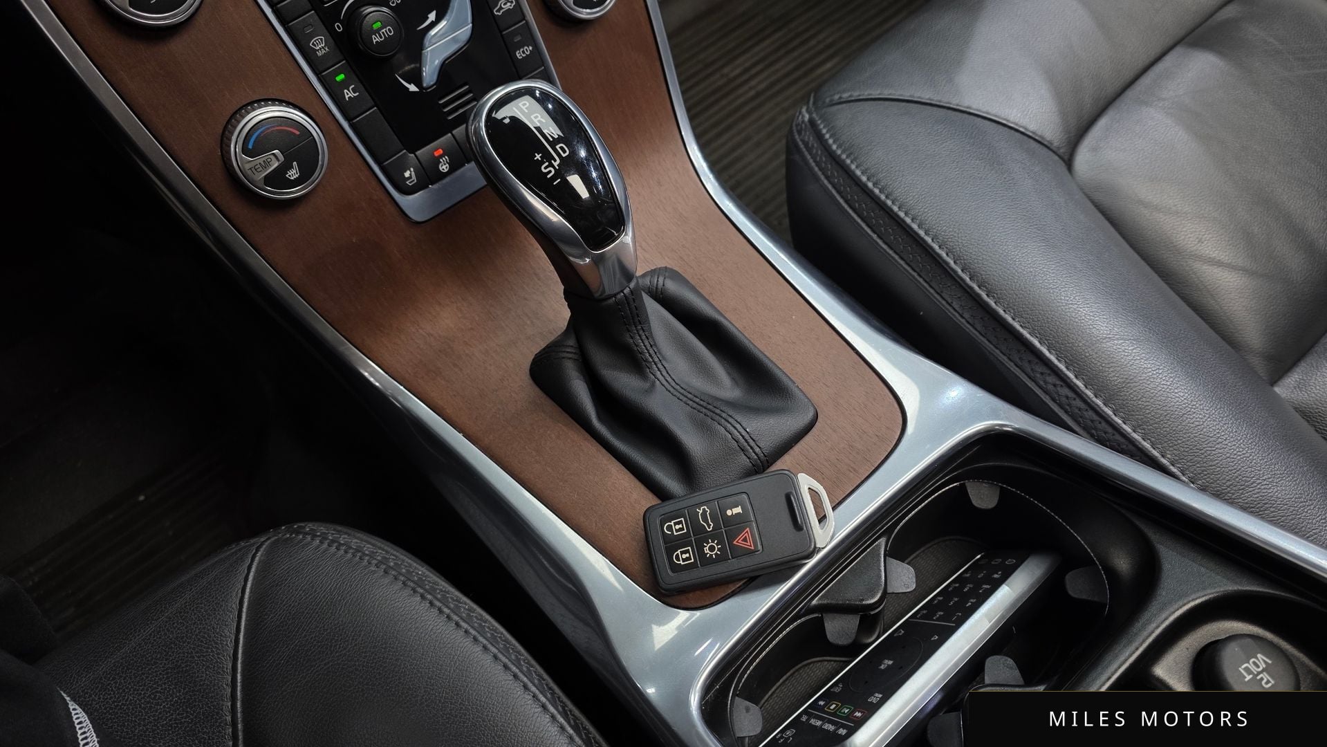 Volvo XC70 2016 — миниатюра 9