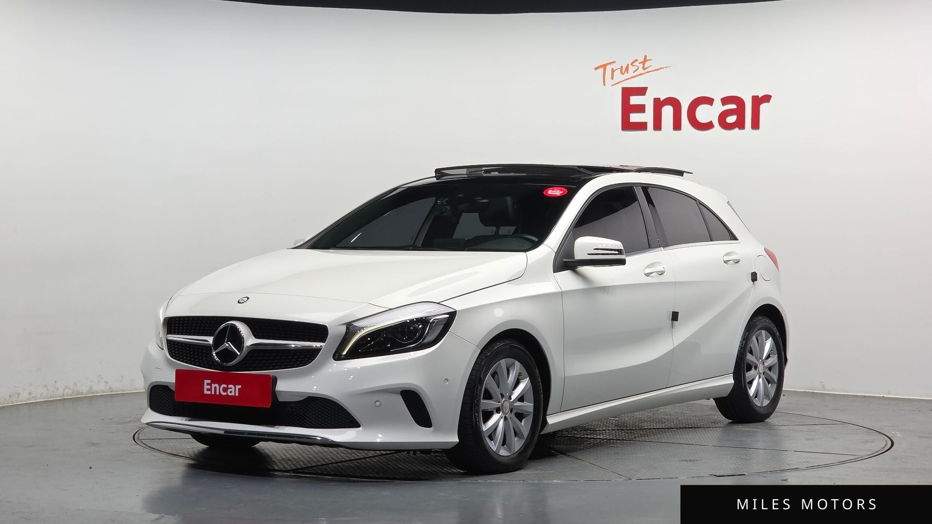 Mercedes-Benz A-Class W176 2016 — фото 1 из 12