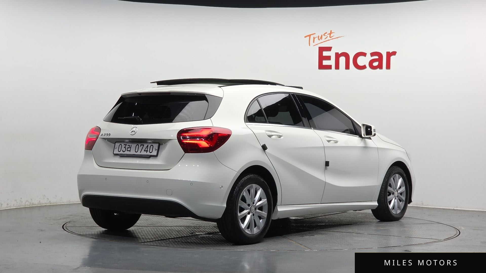 Mercedes-Benz A-Class W176 2016 — миниатюра 2