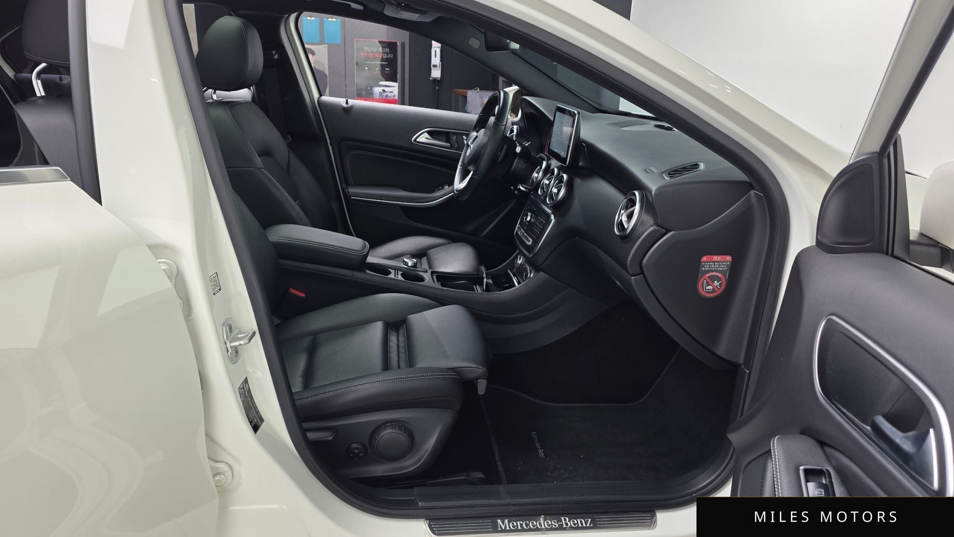 Mercedes-Benz A-Class W176 2016 — миниатюра 11