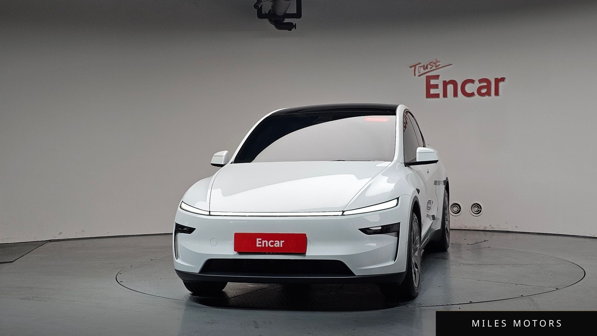Tesla Model Y 2026 — миниатюра 2