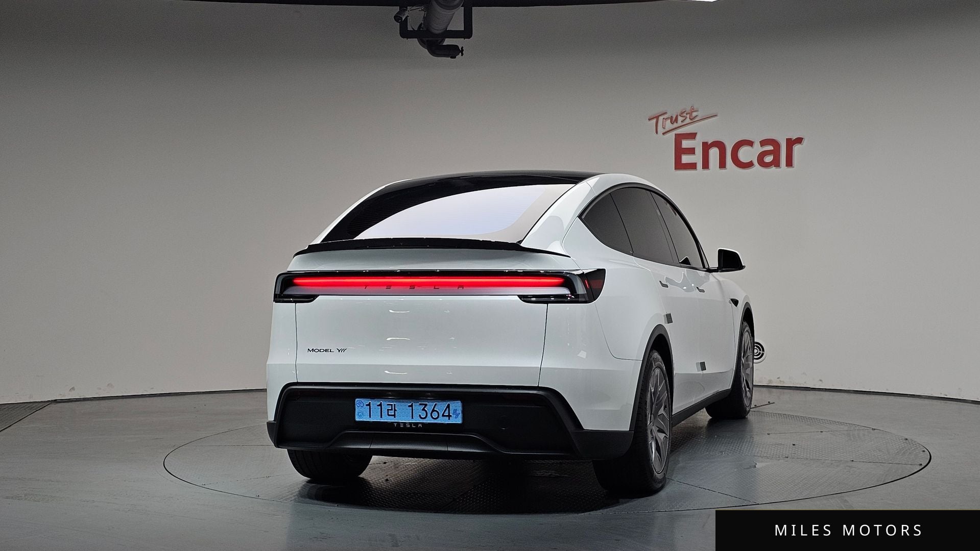 Tesla Model Y 2026 — миниатюра 3