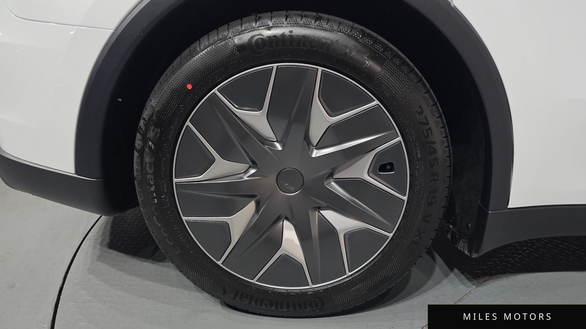 Tesla Model Y 2026 — миниатюра 4