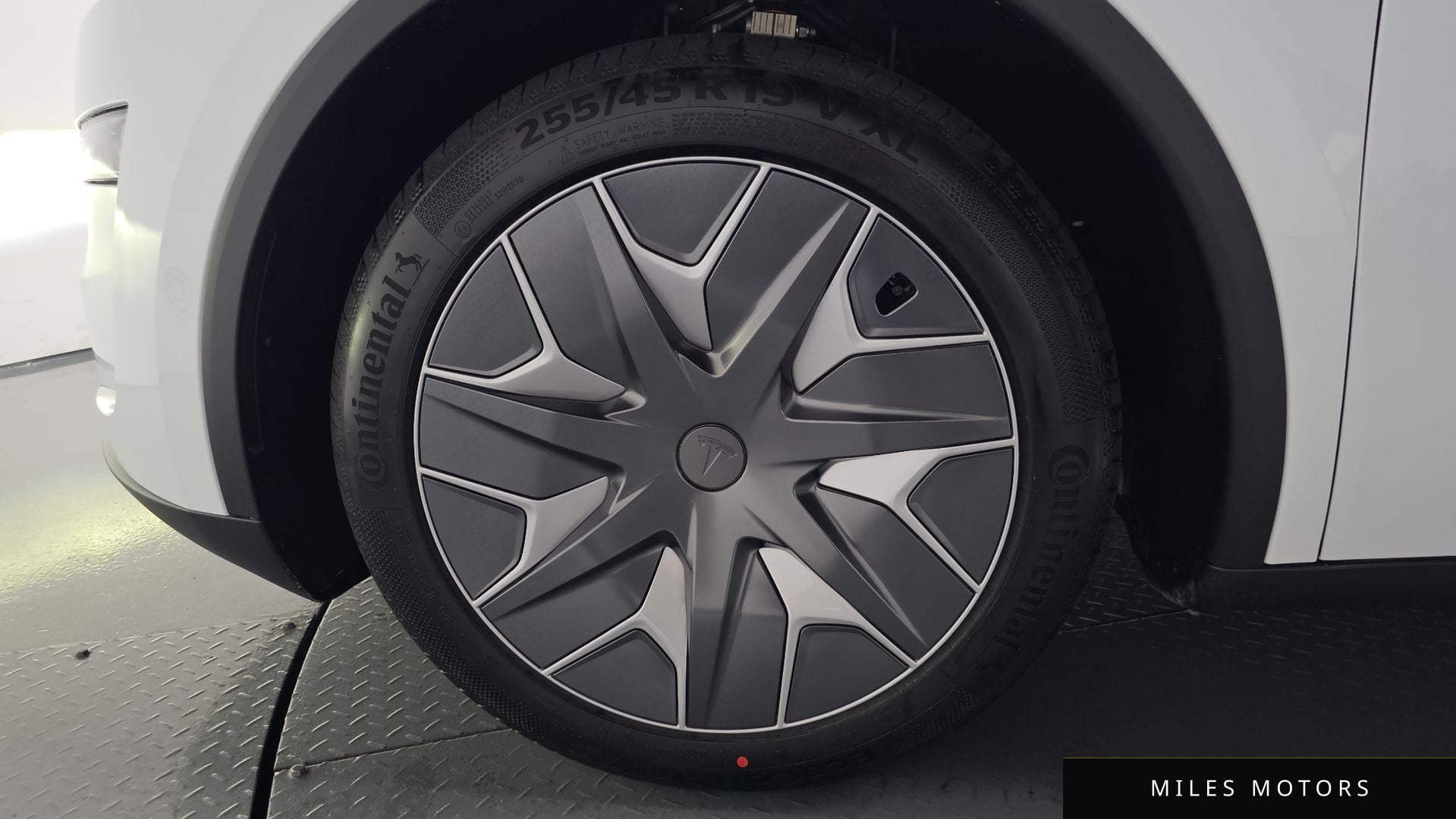 Tesla Model Y 2026 — миниатюра 6