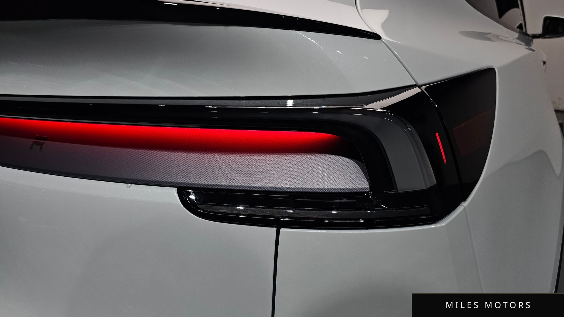 Tesla Model Y 2026 — миниатюра 8