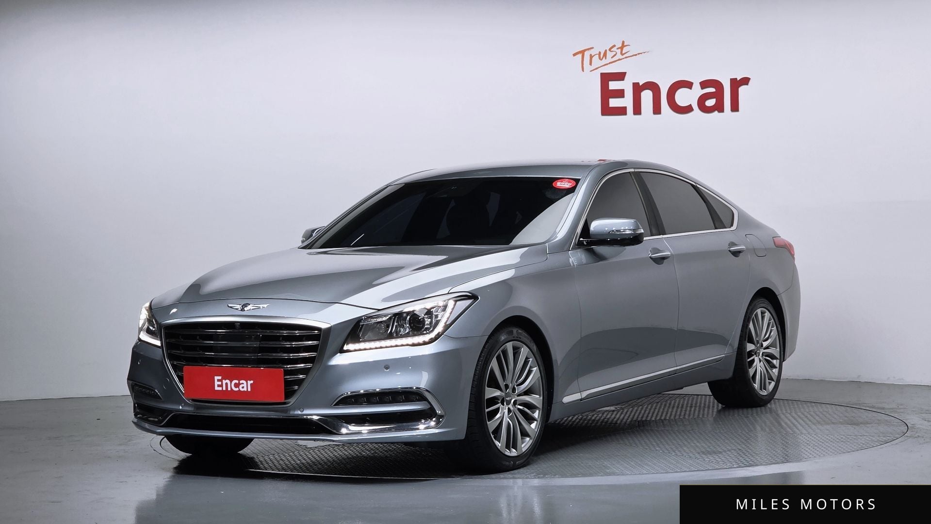Genesis G80 2017 — фото 1 из 12