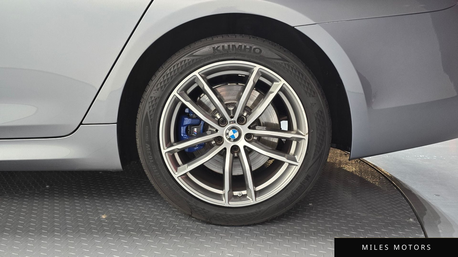 BMW 5 Series (G30) 2017 — миниатюра 7