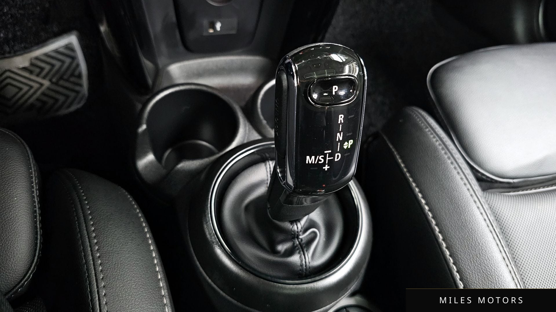 MINI Cooper 2022 — миниатюра 9
