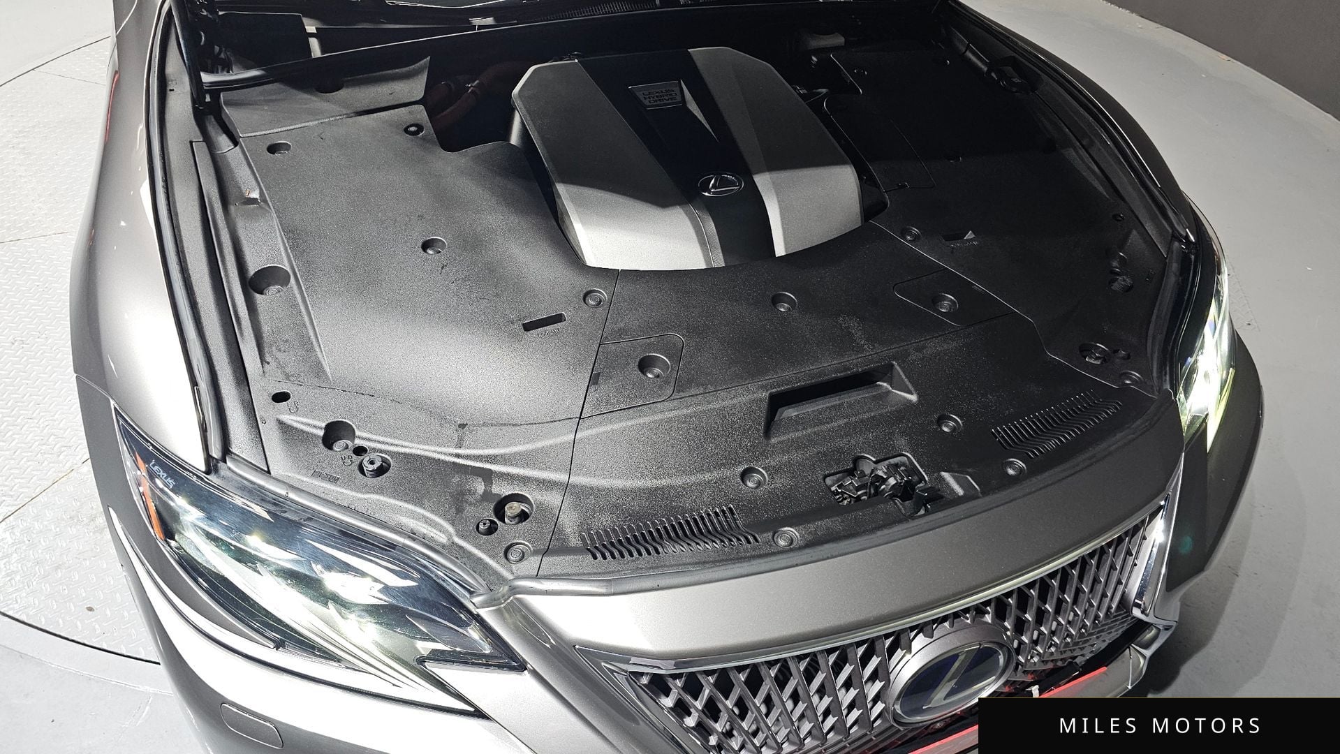 Лексус LS500h 2018 — миниатюра 6