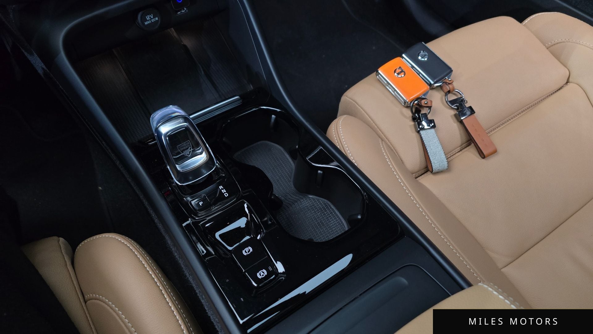 Volvo XC40 2022 — миниатюра 9