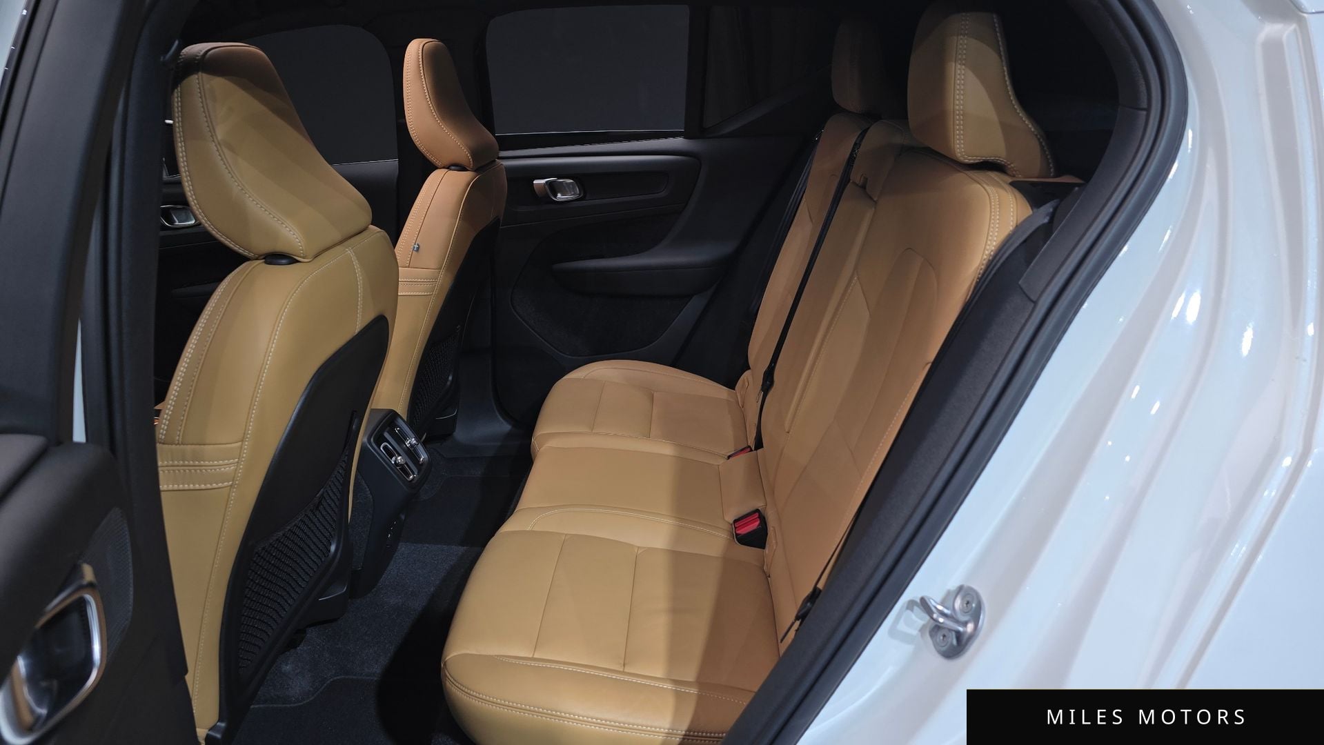 Volvo XC40 2022 — миниатюра 11